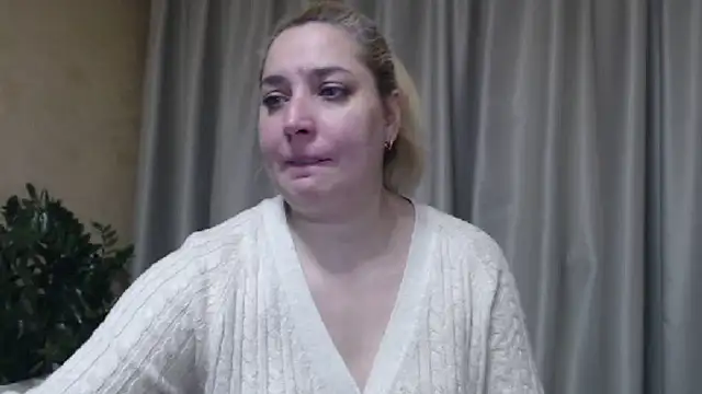 sweetpussy13 online show from February 17, 6:35 am