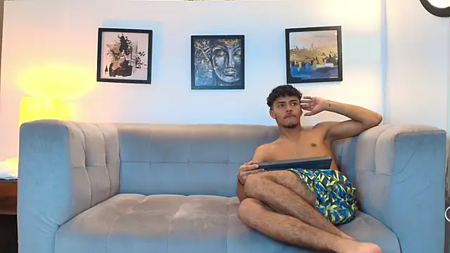 DIAMOND BLACKS online show from February 21, 7:53 am