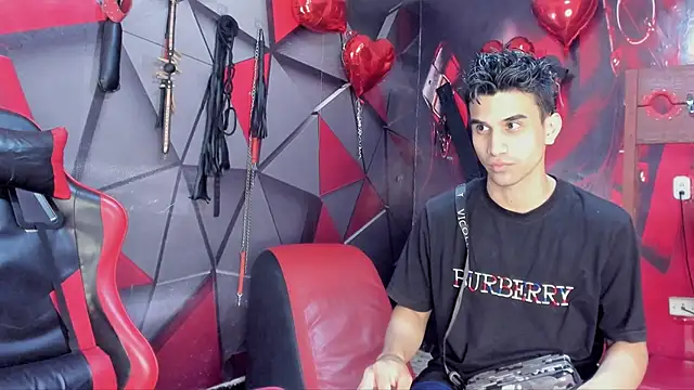 Hot Boys 69 online show from February 25, 12:04 pm