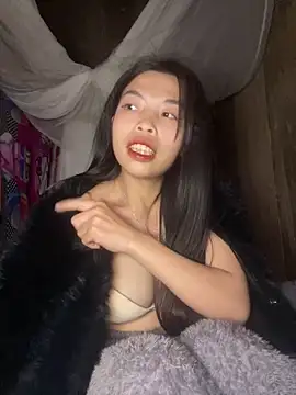 lux-su online show from February 8, 4:11 pm