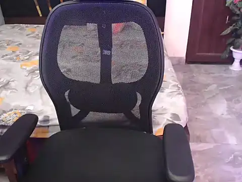 hey-pinky online show from February 1, 5:06 am