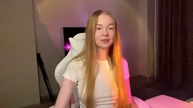 LumiSun online show from February 19, 7:57 pm