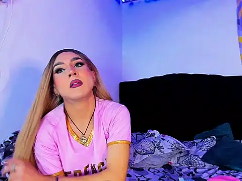 georgiina giio online show from December 17, 1:26 pm