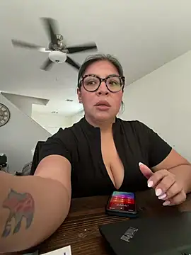 BettyWhispers online show from February 18, 4:17 pm