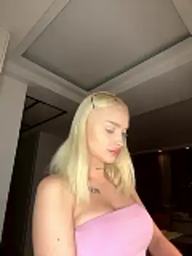 blonde di online show from January 15, 11:22 pm