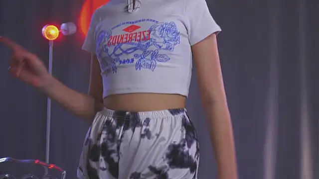 Leyla crsh online show from March 13, 6:58 am