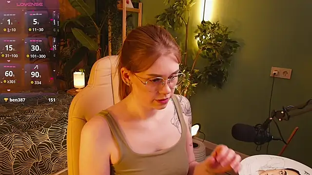 Alison Doody online show from March 27, 8:59 am