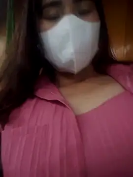 Belinda-686 online show from December 17, 5:22 am