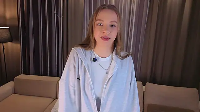 StevieKemner online show from December 19, 2:09 pm