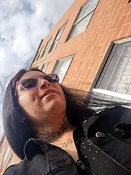 mara adiction online show from February 8, 9:07 pm