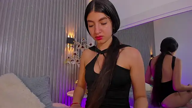 CharloteBrown  online show from December 18, 8:35 pm