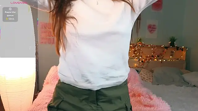 fallin lovee online show from January 16, 4:41 am