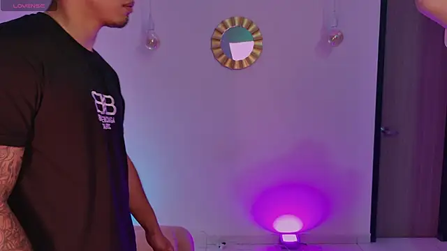 ZairaEon online show from January 6, 3:43 am