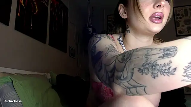 itsduchess online show from January 17, 11:34 pm