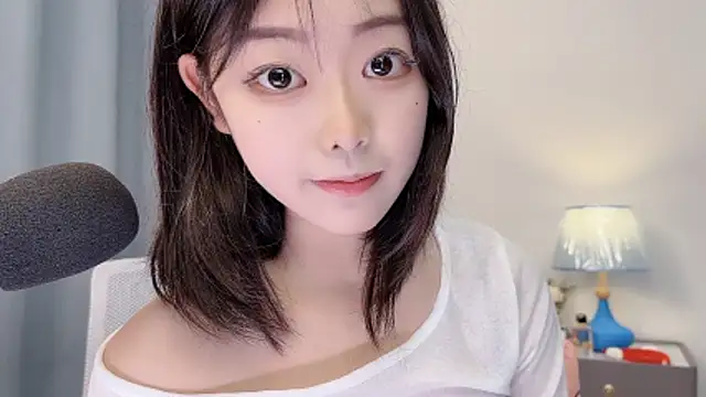 smalldaisy online show from April 15, 4:46 am