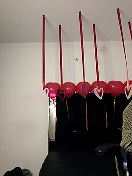 KiaraFoster online show from February 16, 11:21 am