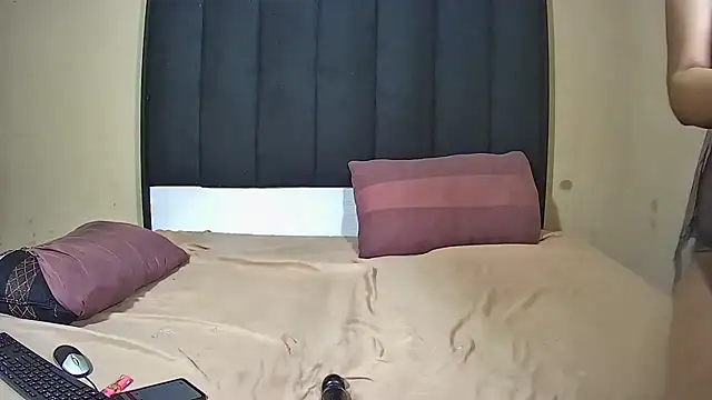 DesiredQueen27 online show from March 30, 6:51 pm