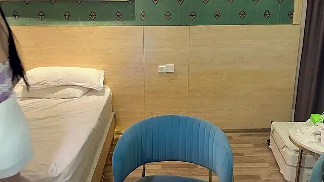 SL-99 online show from February 8, 4:11 pm