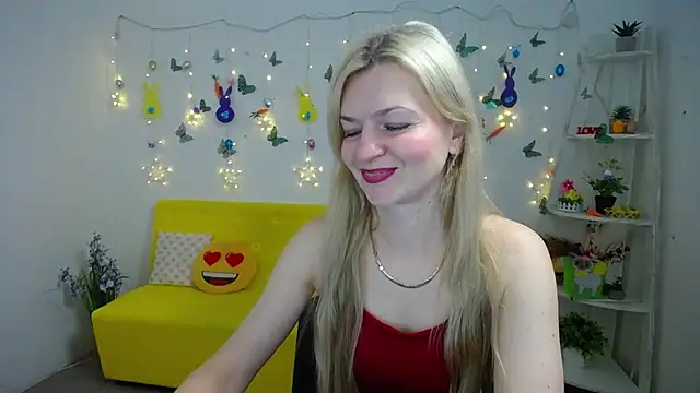 MelissaTyler online show from April 6, 11:11 am