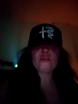 EdgedSleeve online show from January 7, 12:14 am