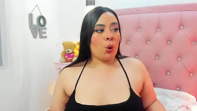 Monserratt J online show from January 15, 7:31 pm