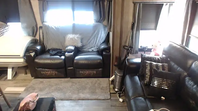 mspatience online show from April 1, 4:37 pm