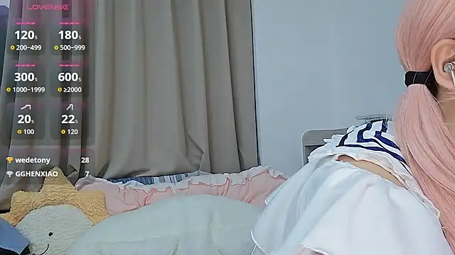 cuteqiqi online show from February 22, 4:08 pm