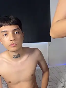 itselladoll online show from February 27, 10:31 pm