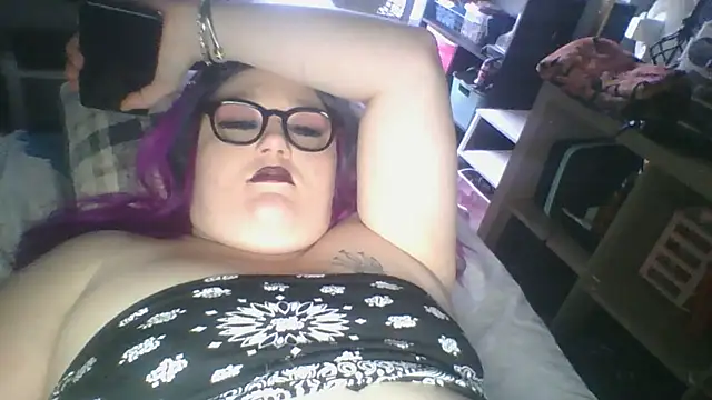 UnpleasantFan156 online show from February 26, 11:15 pm