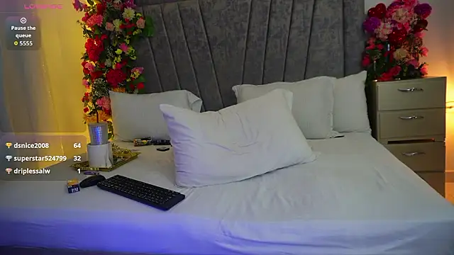 xkassandraxx online show from March 1, 7:30 am