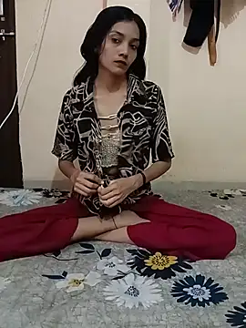Honey lily-93 online show from July 11, 7:30 am