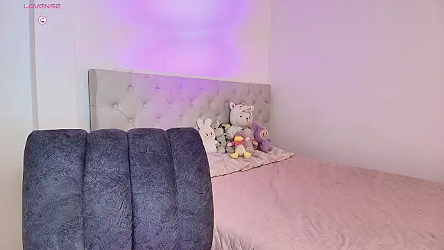 Diamond  cherry69 online show from March 13, 1:56 pm