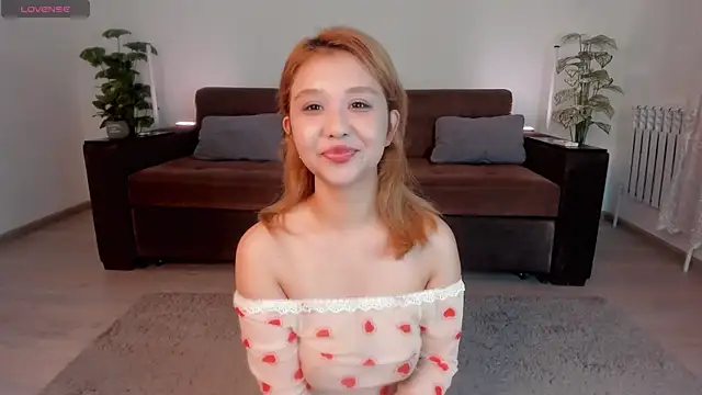 larabae online show from June 27, 12:23 am