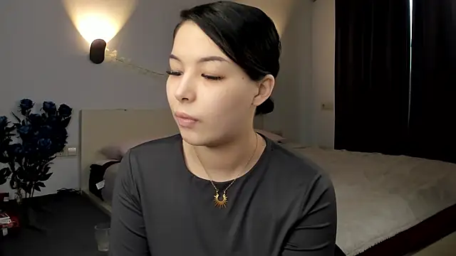 m1sss1nful online show from April 4, 4:22 am