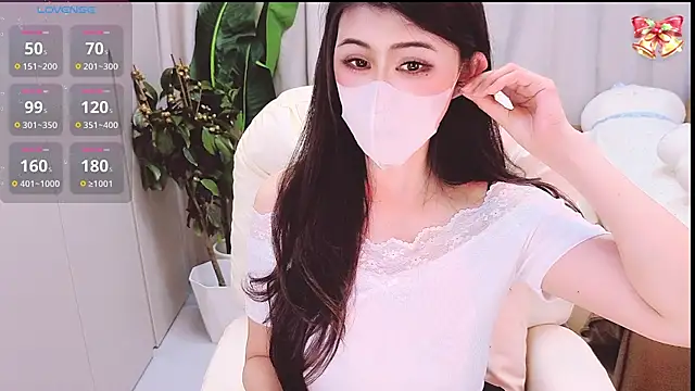 1-Emma-1 online show from July 7, 11:14 am