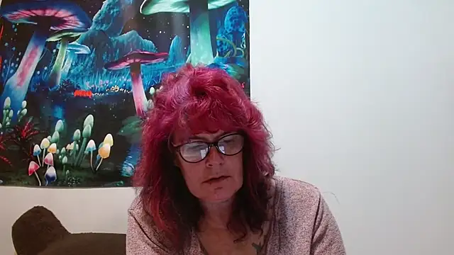 Snapshot of ladylavende3 chatting on October 15, 5:21 am ladylavende3 online show from October 15, 5:21 am