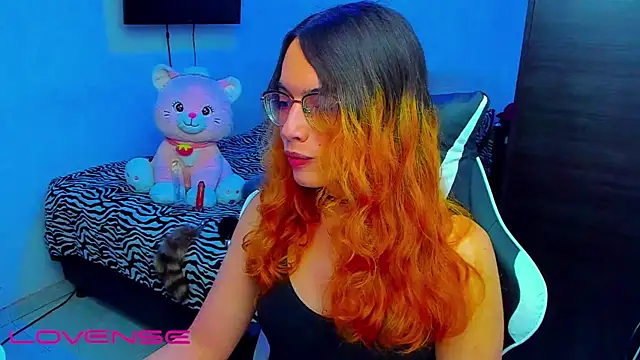 lillykittyyy online show from April 9, 3:09 am