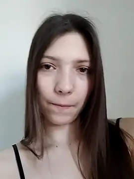 LunaTori456 online show from April 14, 7:19 am