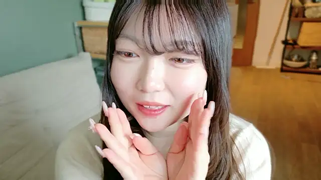   Yui  online show from March 13, 1:07 am