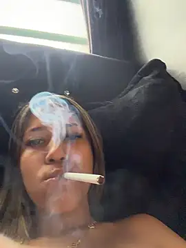 vicky bass  online show from April 22, 7:44 pm