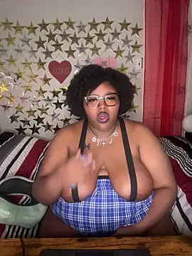 Chocolatebunnyxx96 online show from February 5, 7:00 am