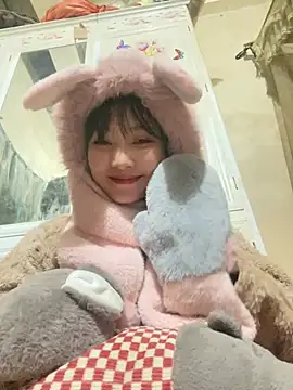 mode-bae online show from January 9, 1:48 pm