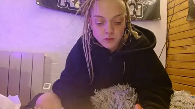 spiralhokkaido23 online show from February 5, 6:33 pm