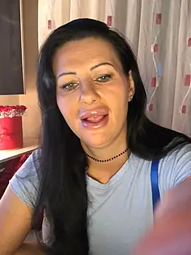 IRISWHITE17 online show from May 29, 4:43 am