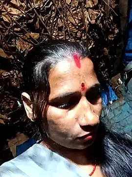 Hot bhi38 online show from April 5, 8:52 pm