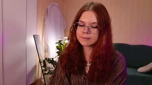 A Lot of Bunny online show from April 19, 9:20 am