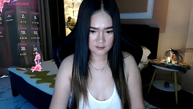 simplykhate online show from February 14, 1:40 am