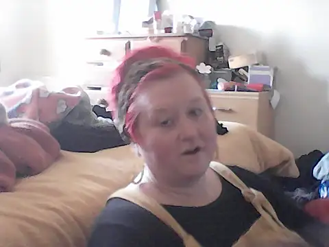 BustyRedxx online show from March 28, 4:06 pm