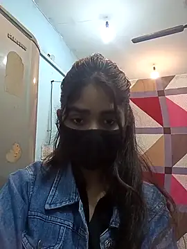 HotxMuskan online show from February 13, 10:06 am