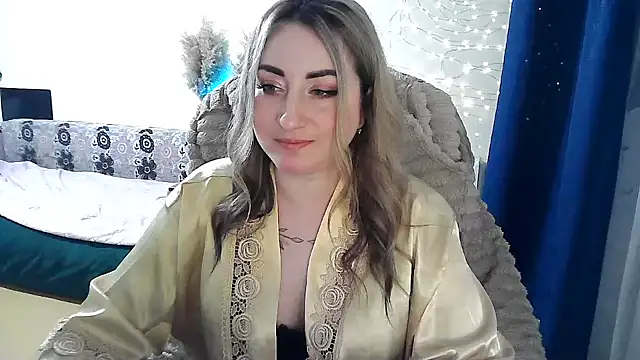 FoxyAnn12 online show from March 31, 4:51 pm